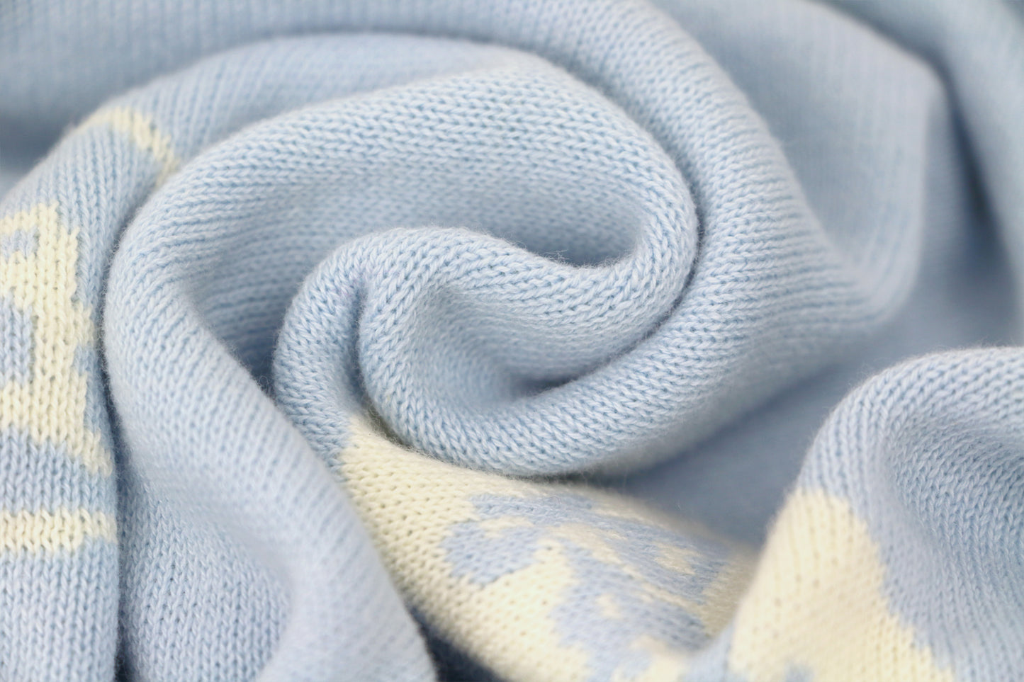 100% Cotton Luxury Double-Face Jacquard Knitted Blanket  (Blue & Cream)